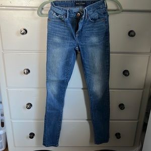 Lucky Brand Medium Wash Jeans